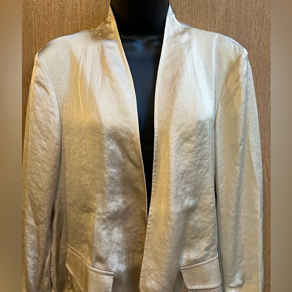 DKNY Open Front Over Coat Long Sleeve Wheat Color | Women Size Large